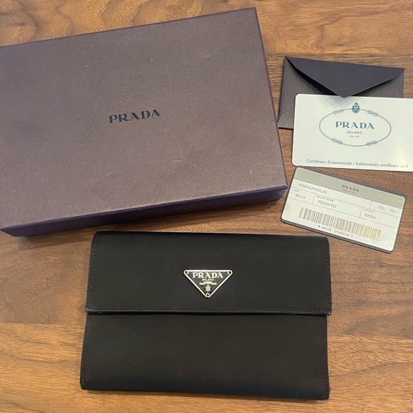 Authentic Prada Wallet - Portafoglio Tessuto M510 Black Tri-Fold - Original Box - Picture 2 of 6